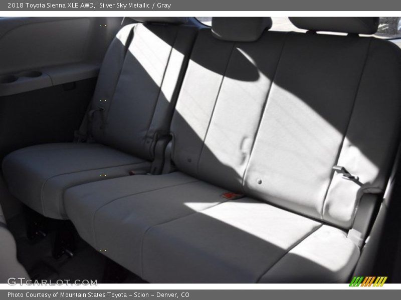 Silver Sky Metallic / Gray 2018 Toyota Sienna XLE AWD