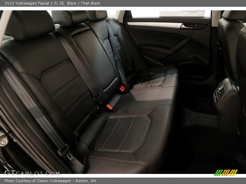 Black / Titan Black 2013 Volkswagen Passat 2.5L SE
