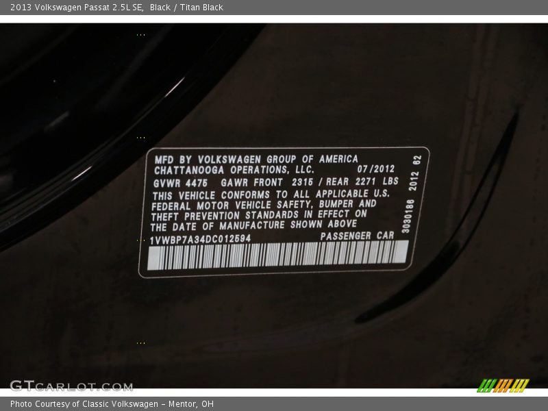 Black / Titan Black 2013 Volkswagen Passat 2.5L SE