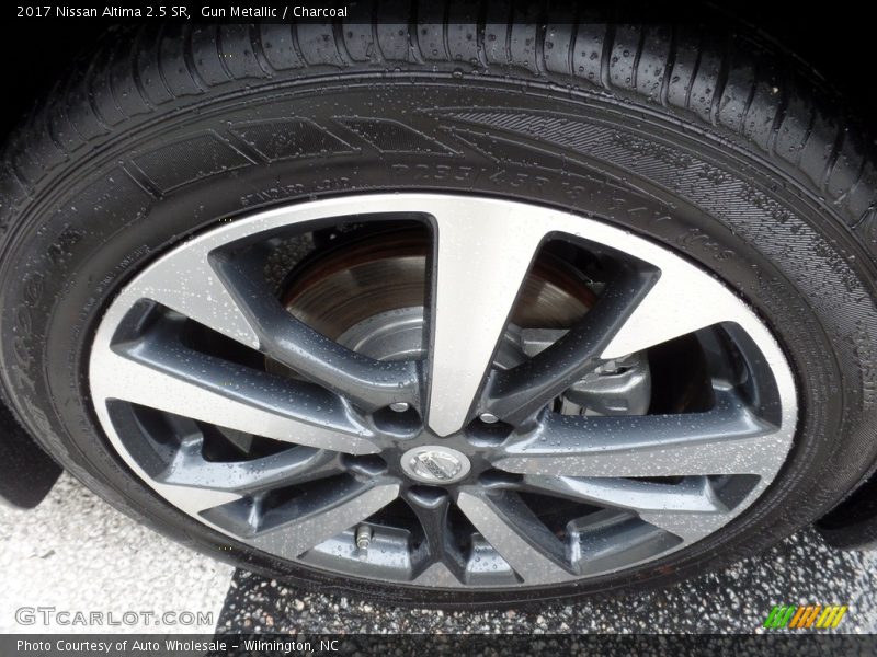 Gun Metallic / Charcoal 2017 Nissan Altima 2.5 SR