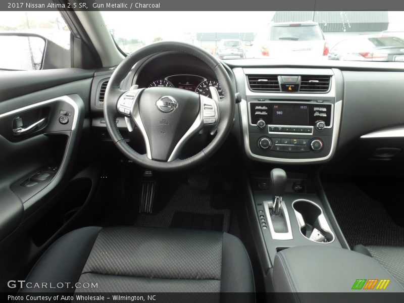 Gun Metallic / Charcoal 2017 Nissan Altima 2.5 SR