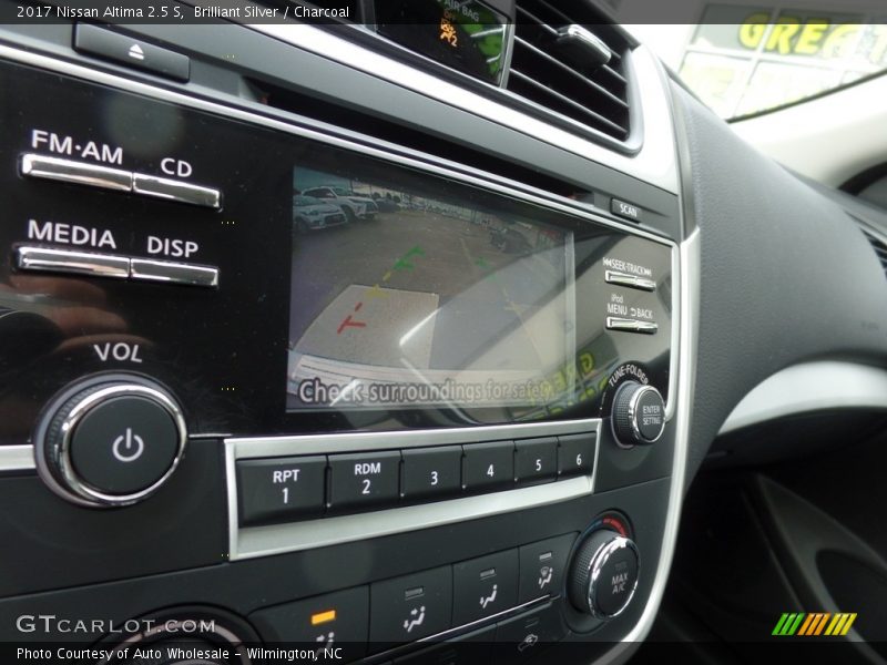 Brilliant Silver / Charcoal 2017 Nissan Altima 2.5 S