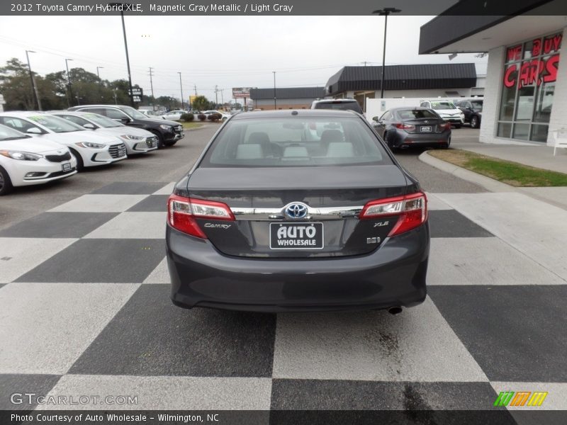 Magnetic Gray Metallic / Light Gray 2012 Toyota Camry Hybrid XLE
