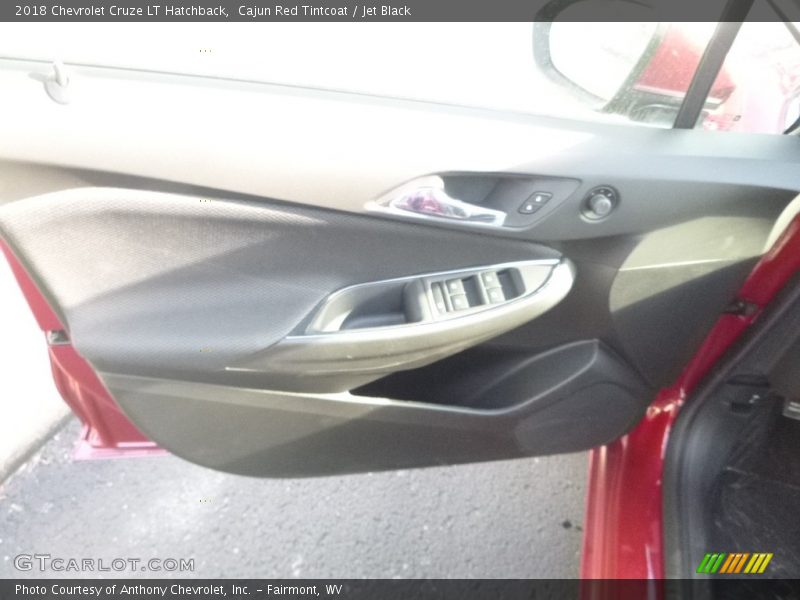 Cajun Red Tintcoat / Jet Black 2018 Chevrolet Cruze LT Hatchback
