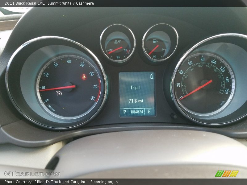Summit White / Cashmere 2011 Buick Regal CXL
