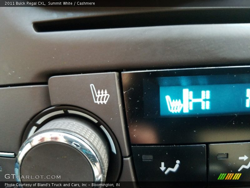 Summit White / Cashmere 2011 Buick Regal CXL