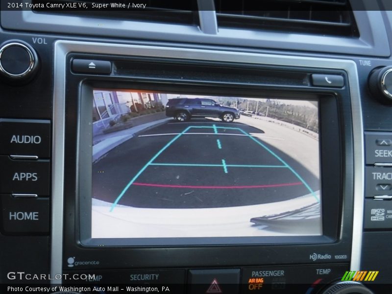 Super White / Ivory 2014 Toyota Camry XLE V6