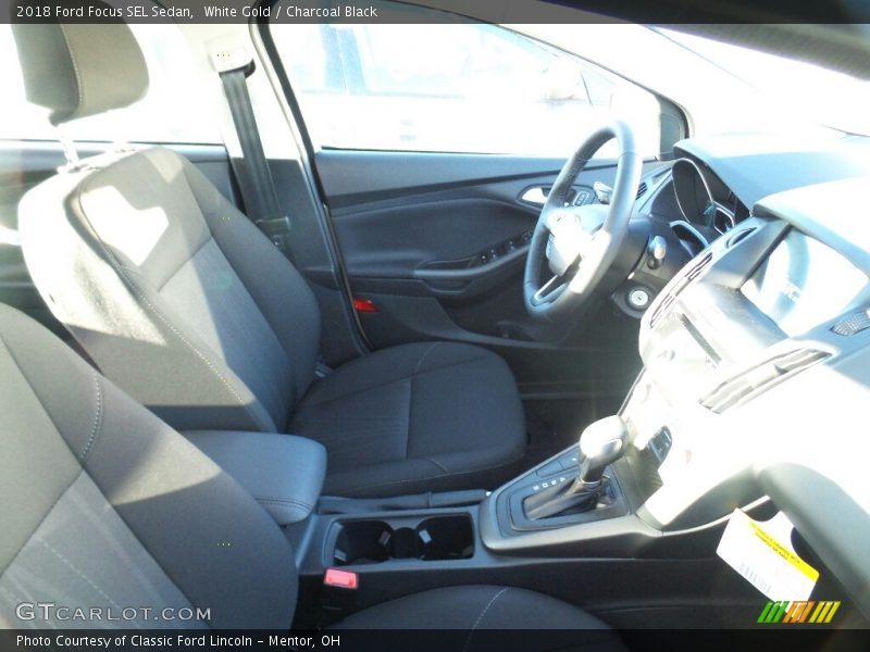 White Gold / Charcoal Black 2018 Ford Focus SEL Sedan
