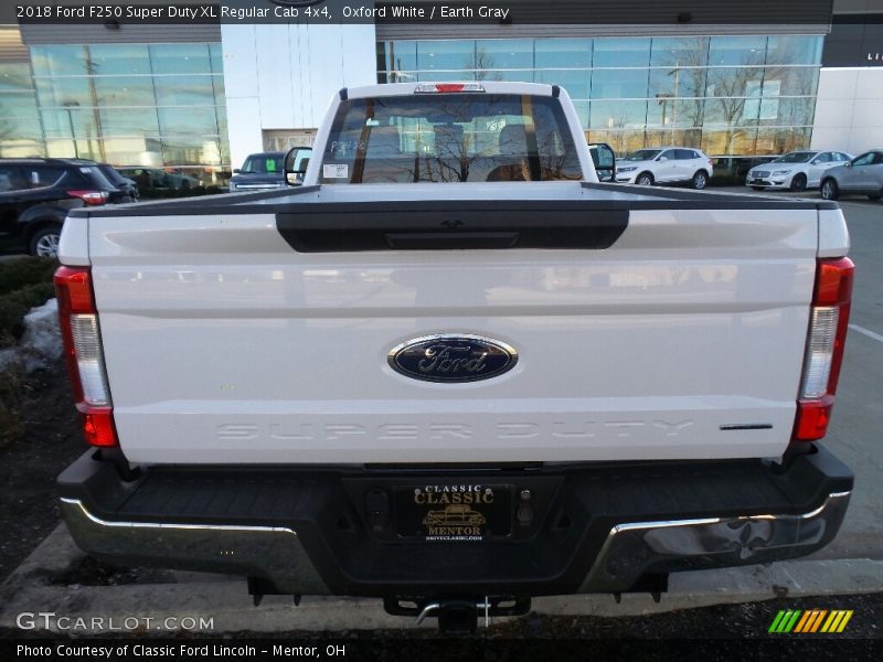 Oxford White / Earth Gray 2018 Ford F250 Super Duty XL Regular Cab 4x4