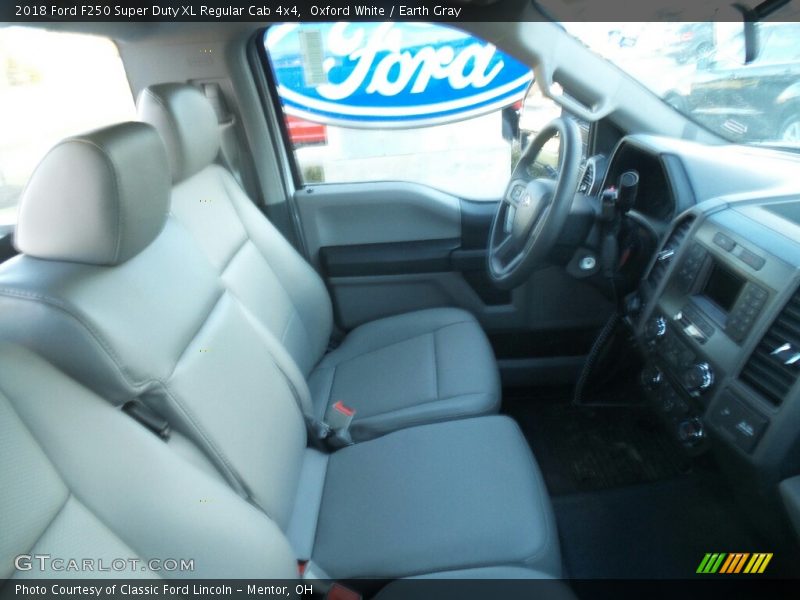 Oxford White / Earth Gray 2018 Ford F250 Super Duty XL Regular Cab 4x4