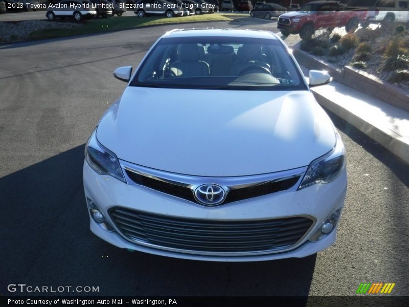 Blizzard White Pearl / Light Gray 2013 Toyota Avalon Hybrid Limited