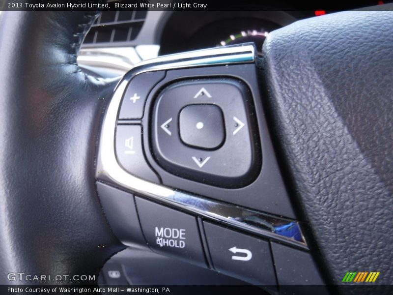 Blizzard White Pearl / Light Gray 2013 Toyota Avalon Hybrid Limited