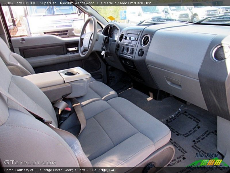 Medium Wedgewood Blue Metallic / Medium/Dark Flint 2004 Ford F150 XLT SuperCab