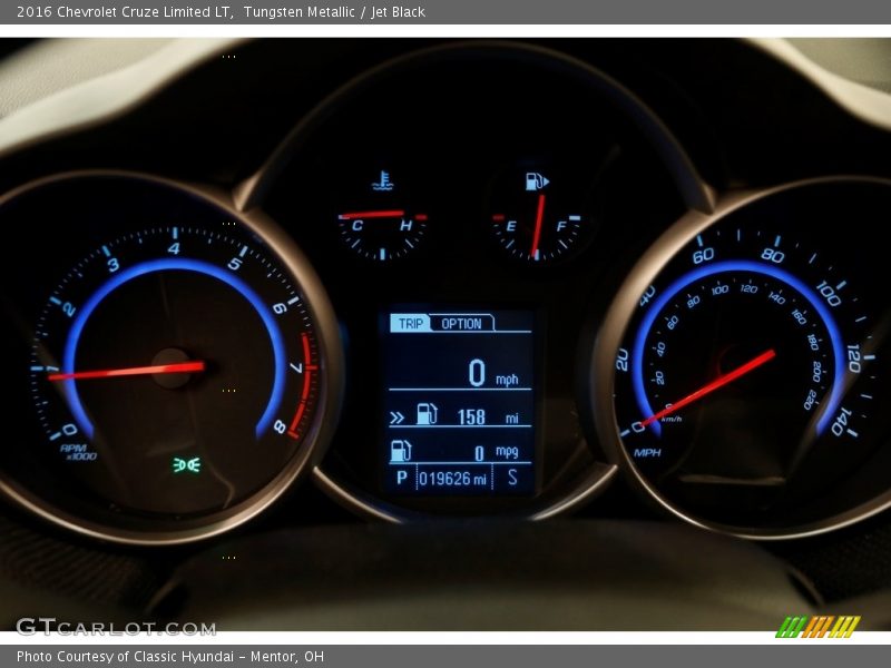 Tungsten Metallic / Jet Black 2016 Chevrolet Cruze Limited LT