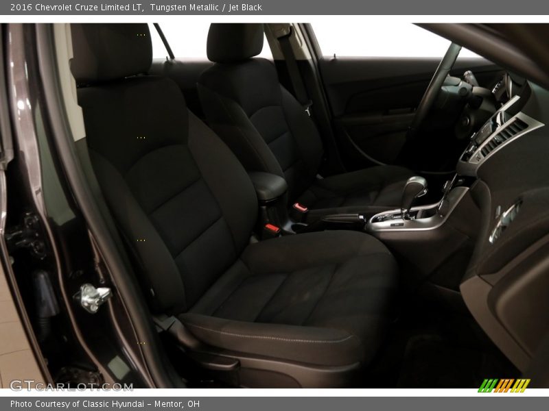 Tungsten Metallic / Jet Black 2016 Chevrolet Cruze Limited LT