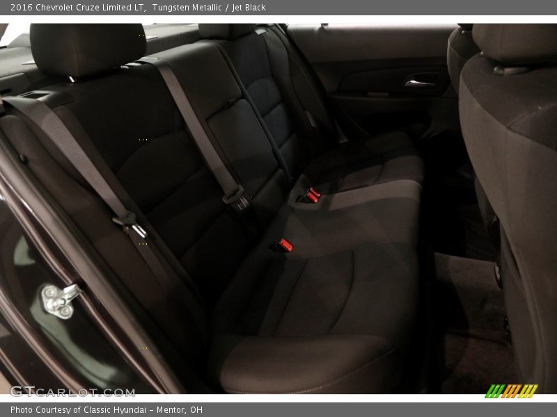 Tungsten Metallic / Jet Black 2016 Chevrolet Cruze Limited LT