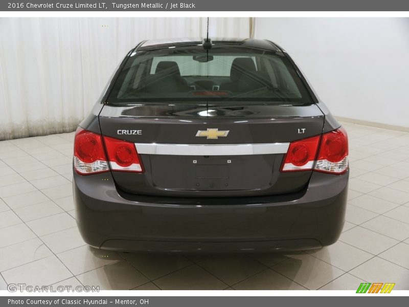 Tungsten Metallic / Jet Black 2016 Chevrolet Cruze Limited LT