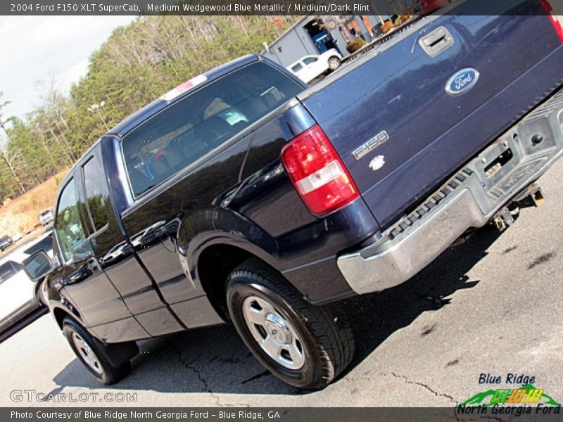 Medium Wedgewood Blue Metallic / Medium/Dark Flint 2004 Ford F150 XLT SuperCab