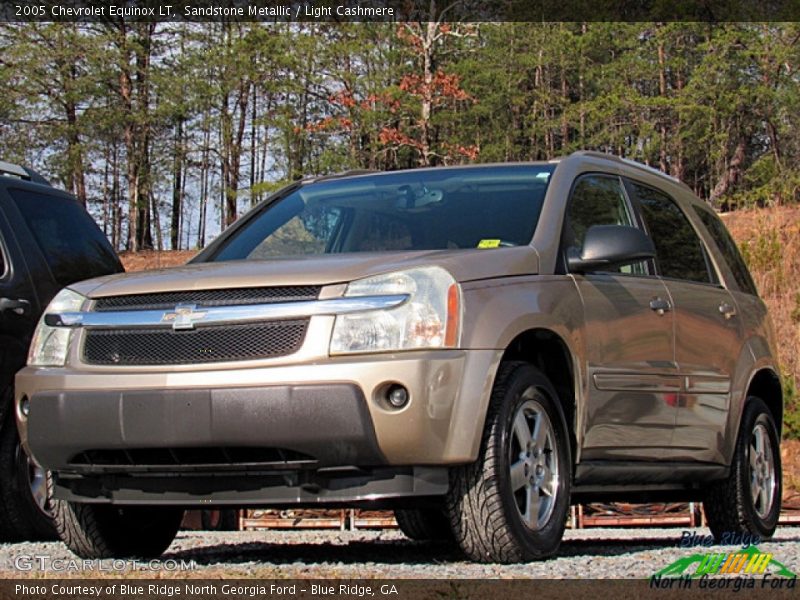 Sandstone Metallic / Light Cashmere 2005 Chevrolet Equinox LT