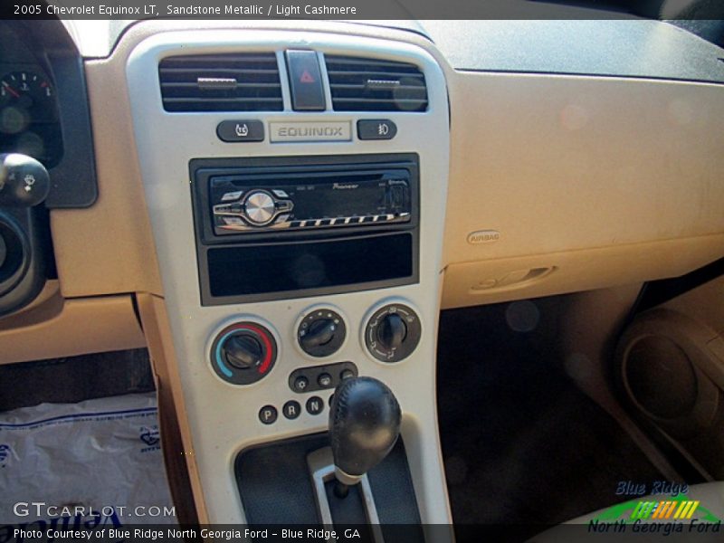 Sandstone Metallic / Light Cashmere 2005 Chevrolet Equinox LT