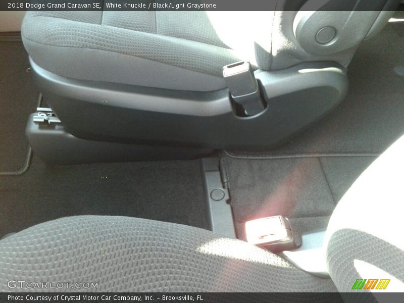 White Knuckle / Black/Light Graystone 2018 Dodge Grand Caravan SE