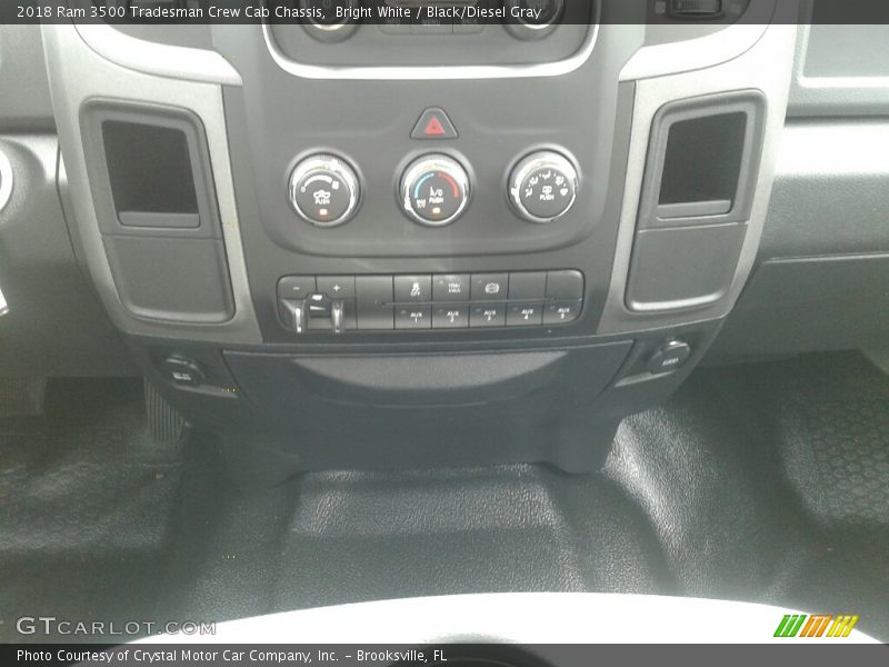 Bright White / Black/Diesel Gray 2018 Ram 3500 Tradesman Crew Cab Chassis