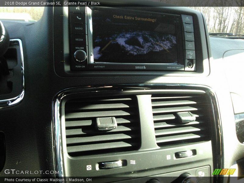 Granite Pearl / Black 2018 Dodge Grand Caravan SE