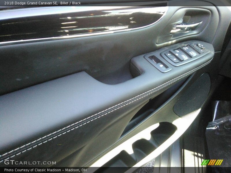 Billet / Black 2018 Dodge Grand Caravan SE