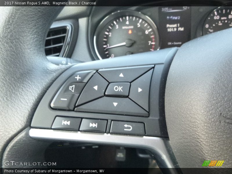 Magnetic Black / Charcoal 2017 Nissan Rogue S AWD