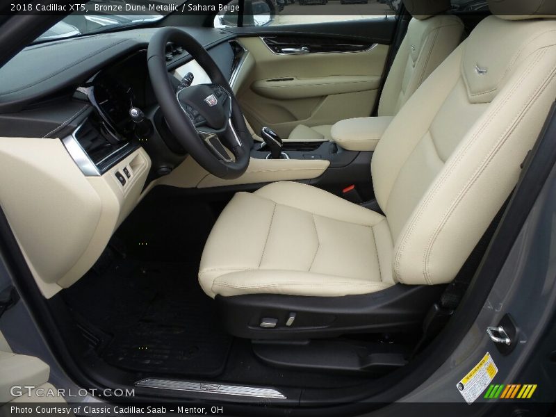 Bronze Dune Metallic / Sahara Beige 2018 Cadillac XT5