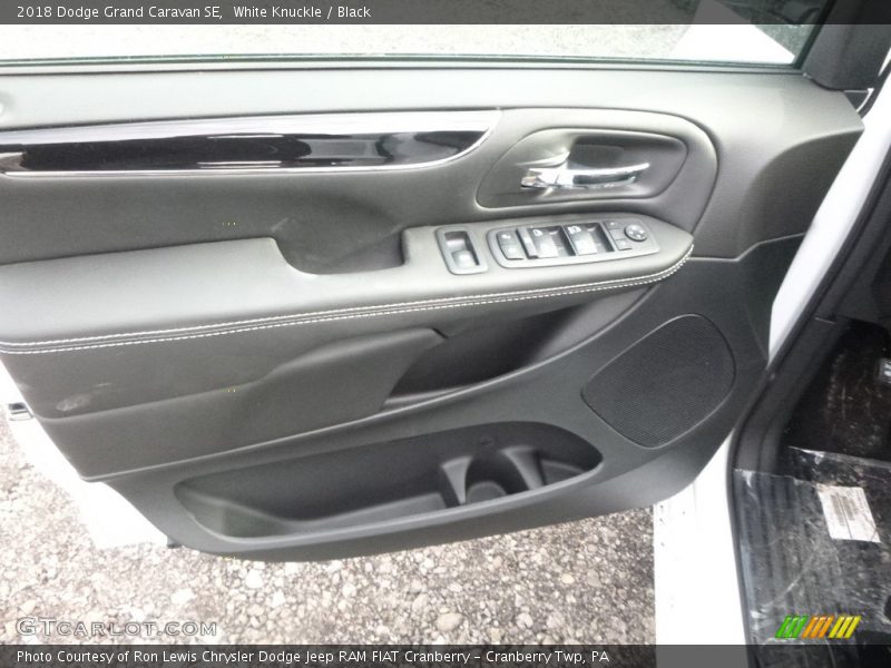 White Knuckle / Black 2018 Dodge Grand Caravan SE
