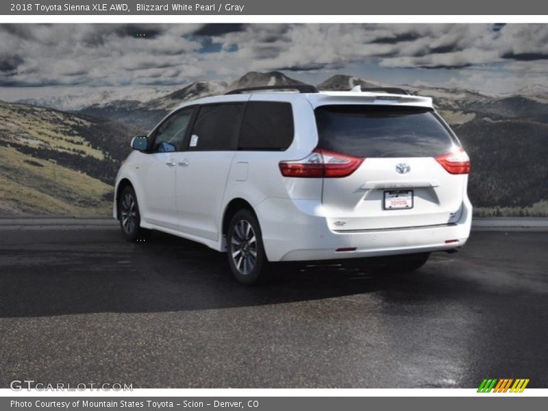 Blizzard White Pearl / Gray 2018 Toyota Sienna XLE AWD