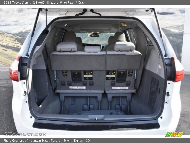 Blizzard White Pearl / Gray 2018 Toyota Sienna XLE AWD