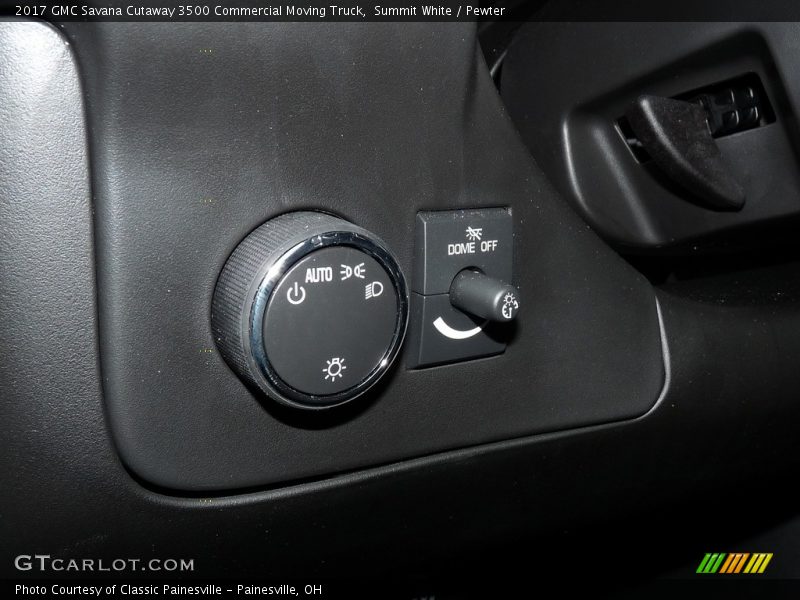 Summit White / Pewter 2017 GMC Savana Cutaway 3500 Commercial Moving Truck