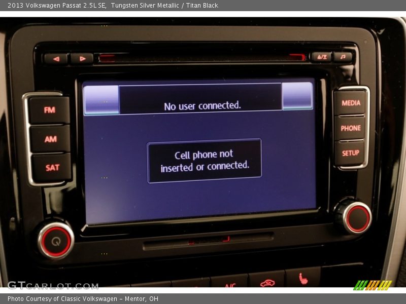 Tungsten Silver Metallic / Titan Black 2013 Volkswagen Passat 2.5L SE