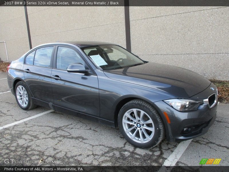 Front 3/4 View of 2017 3 Series 320i xDrive Sedan