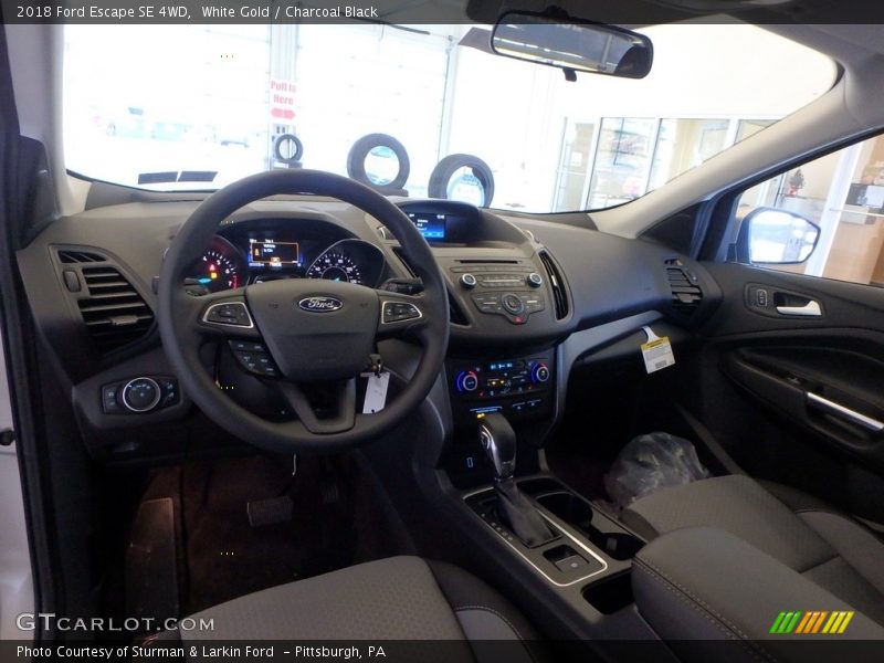 White Gold / Charcoal Black 2018 Ford Escape SE 4WD