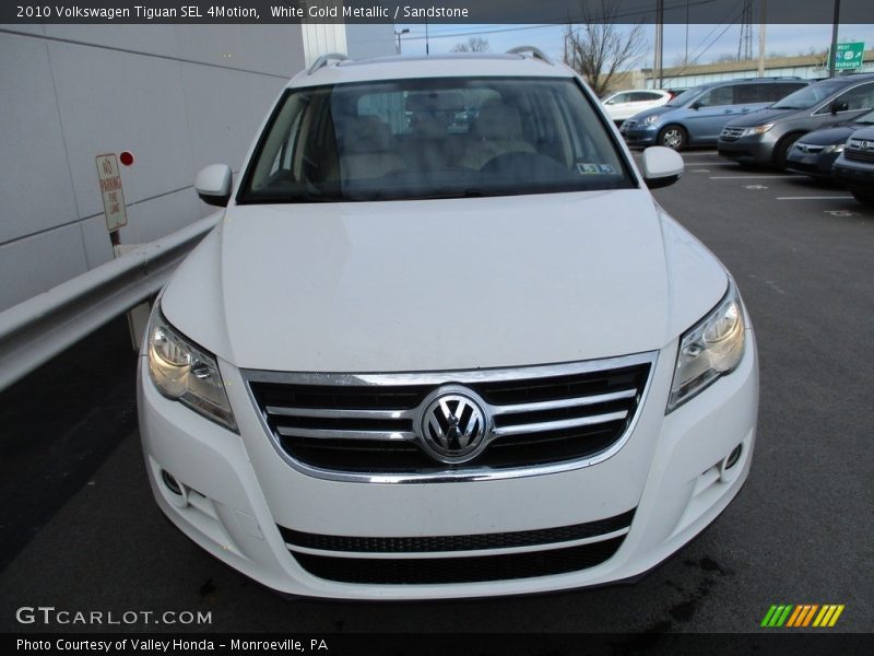 White Gold Metallic / Sandstone 2010 Volkswagen Tiguan SEL 4Motion