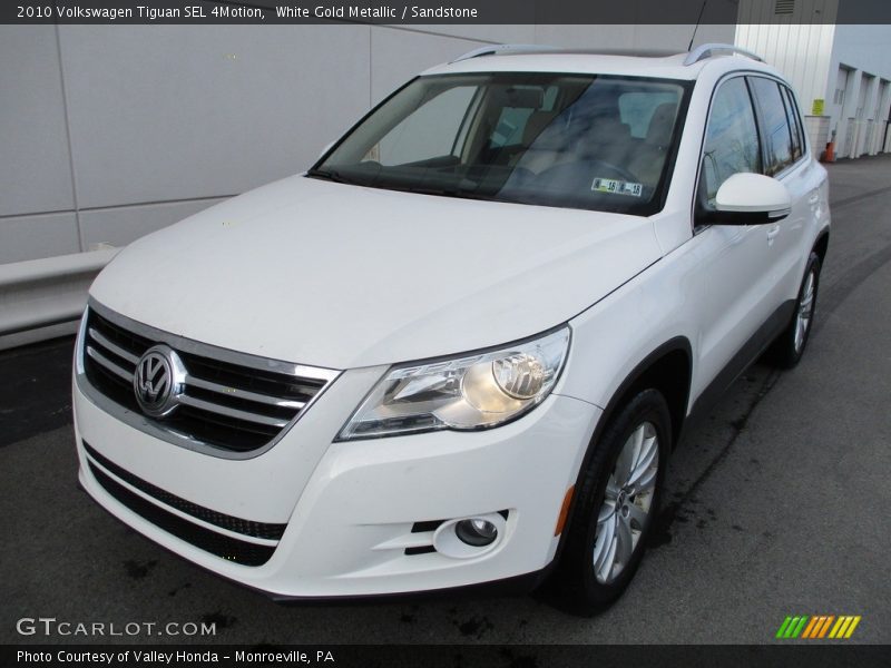 White Gold Metallic / Sandstone 2010 Volkswagen Tiguan SEL 4Motion