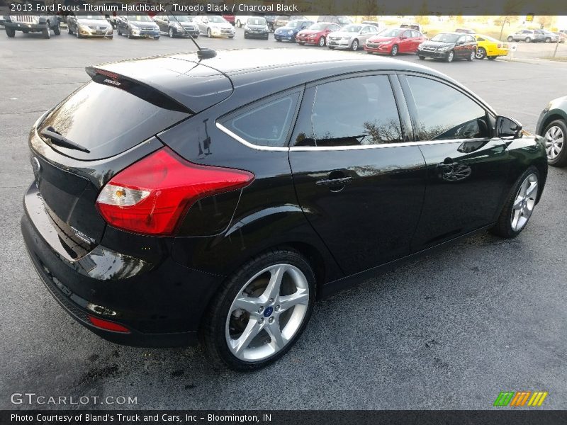 Tuxedo Black / Charcoal Black 2013 Ford Focus Titanium Hatchback