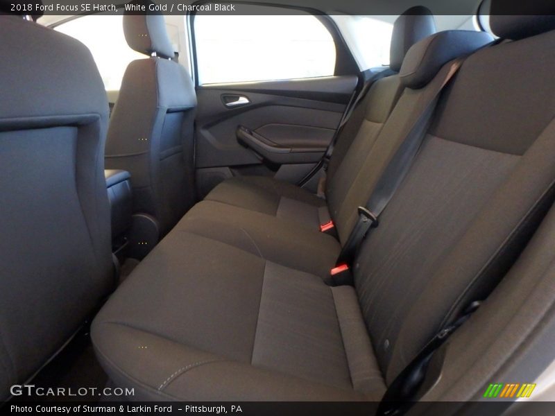 White Gold / Charcoal Black 2018 Ford Focus SE Hatch