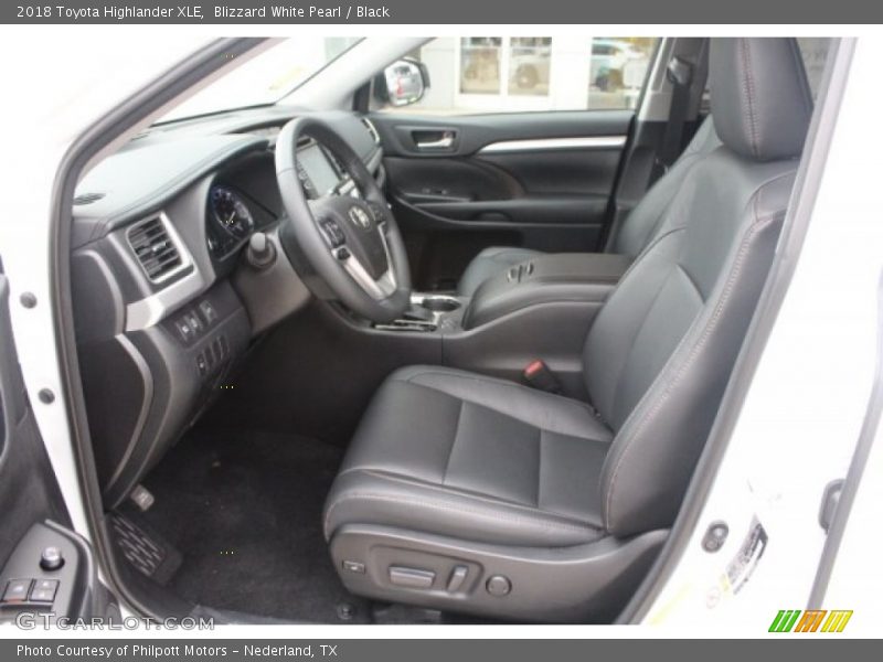 Blizzard White Pearl / Black 2018 Toyota Highlander XLE