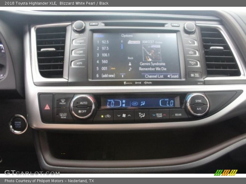 Blizzard White Pearl / Black 2018 Toyota Highlander XLE