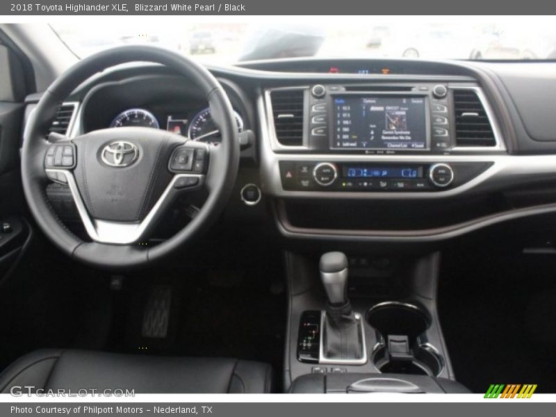 Blizzard White Pearl / Black 2018 Toyota Highlander XLE