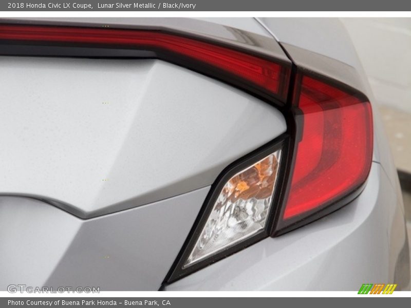 Lunar Silver Metallic / Black/Ivory 2018 Honda Civic LX Coupe
