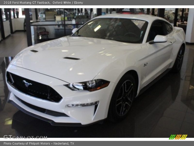 Oxford White / Ebony 2018 Ford Mustang GT Fastback