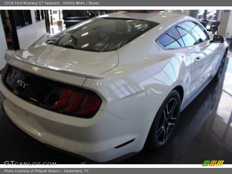 Oxford White / Ebony 2018 Ford Mustang GT Fastback