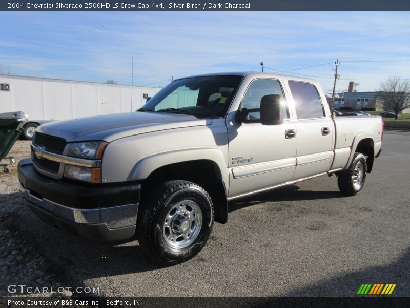 Silver Birch / Dark Charcoal 2004 Chevrolet Silverado 2500HD LS Crew Cab 4x4