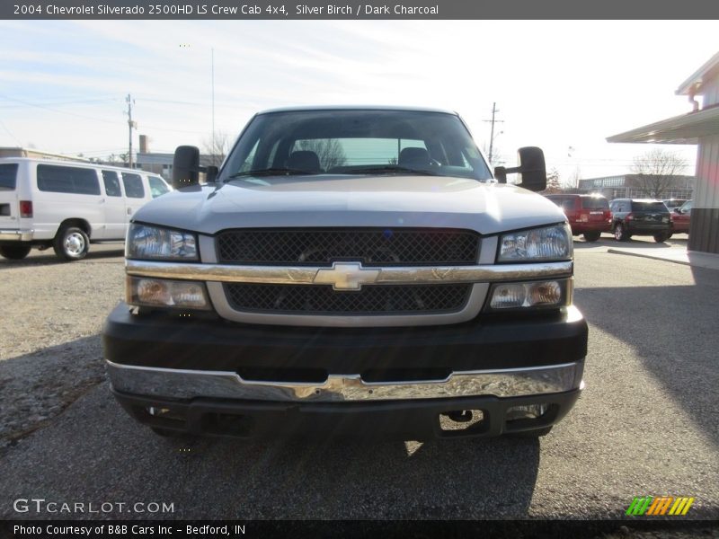 Silver Birch / Dark Charcoal 2004 Chevrolet Silverado 2500HD LS Crew Cab 4x4