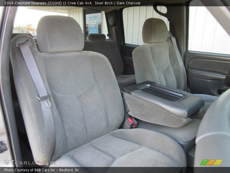 Silver Birch / Dark Charcoal 2004 Chevrolet Silverado 2500HD LS Crew Cab 4x4